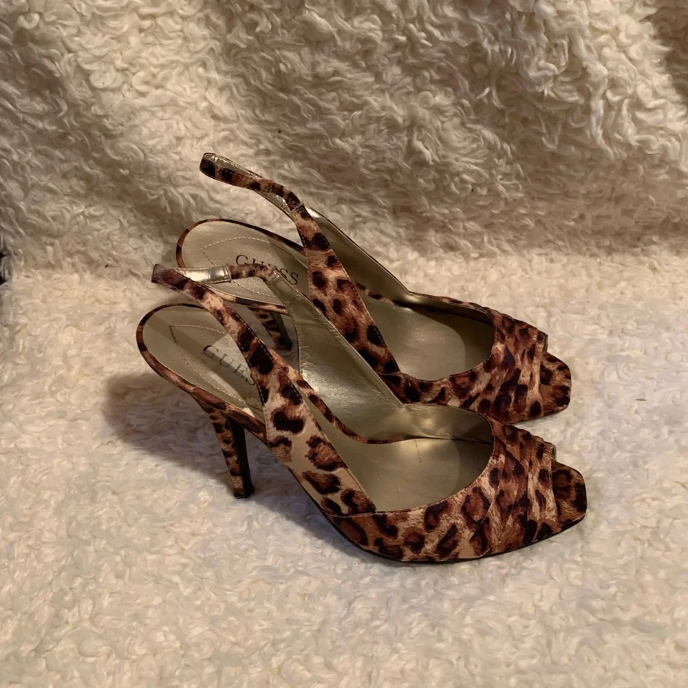 NWOB Guess Animal print Sling back heels